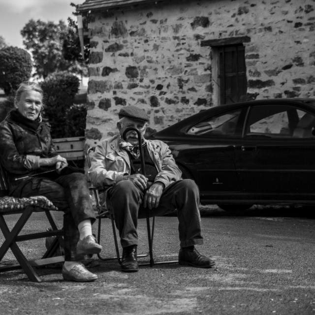 Sainte Suzanne - Couple de suzannais