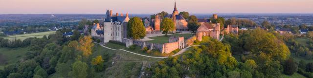 Sainte Suzanne vue du ciel