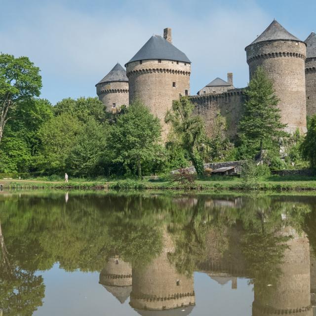 Château de Lassay - Lassay-les-Châteaux