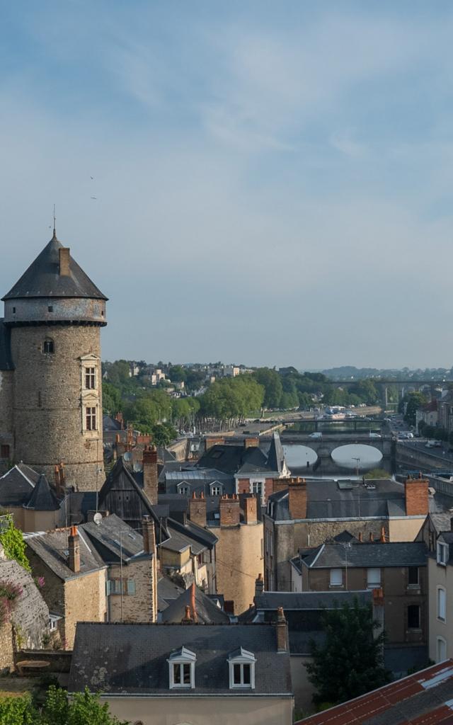 Tour du Vieux Château de Laval