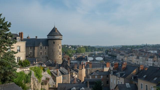 Tour du Vieux Château de Laval