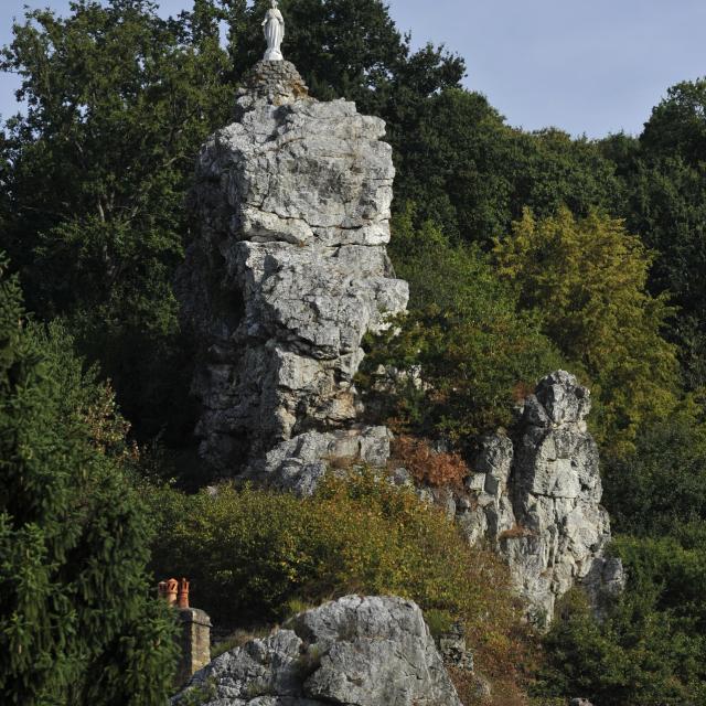 Rocher de la Vierge à Chailland