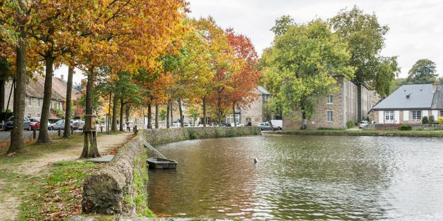 Fontaine Daniel  -- Les Toiles de Mayenne