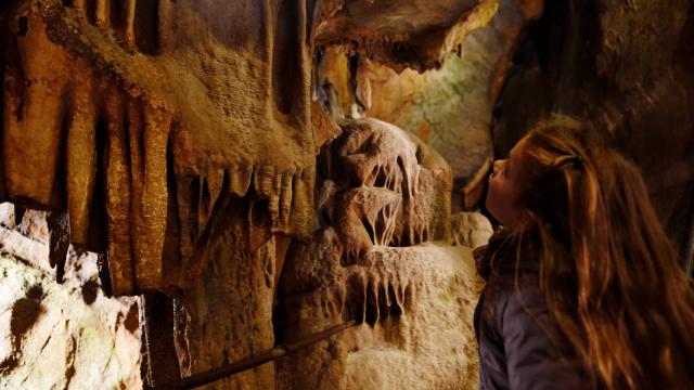 Grottes De Saulges