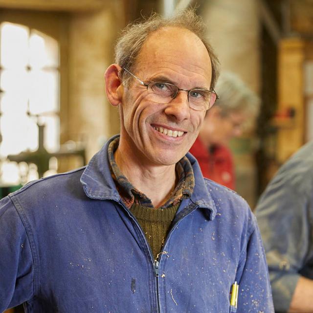 Herve Wales Ebeniste Atelier De L'abbaye Stage Travail Du Bois