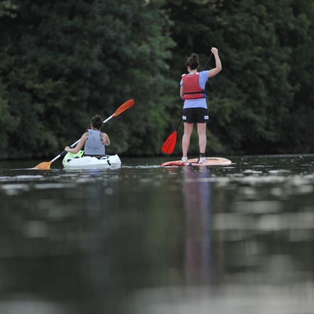 Paddle - canoe sur la rivière la Mayenne