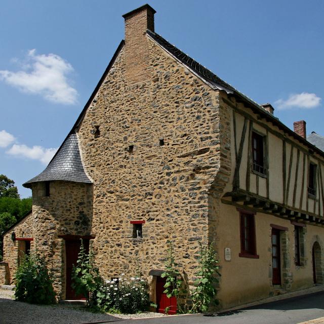 Maison de la Croix Blanche Parne Sur Roc