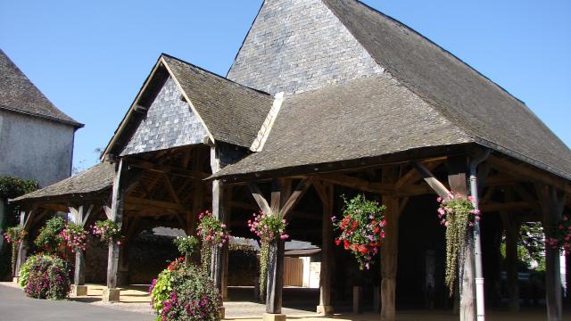 Les Halles - Saint Denis D Anjou