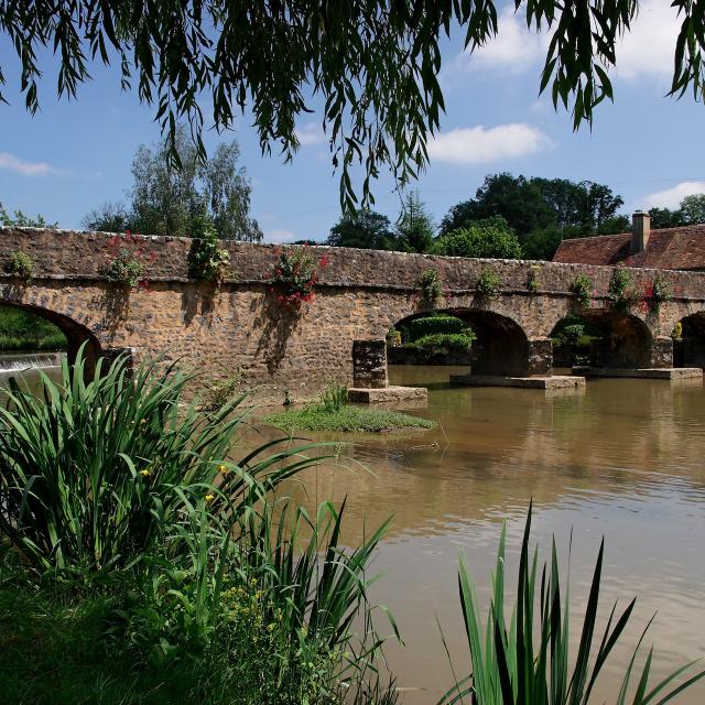 Pont - Saint Pierre Sur Erve