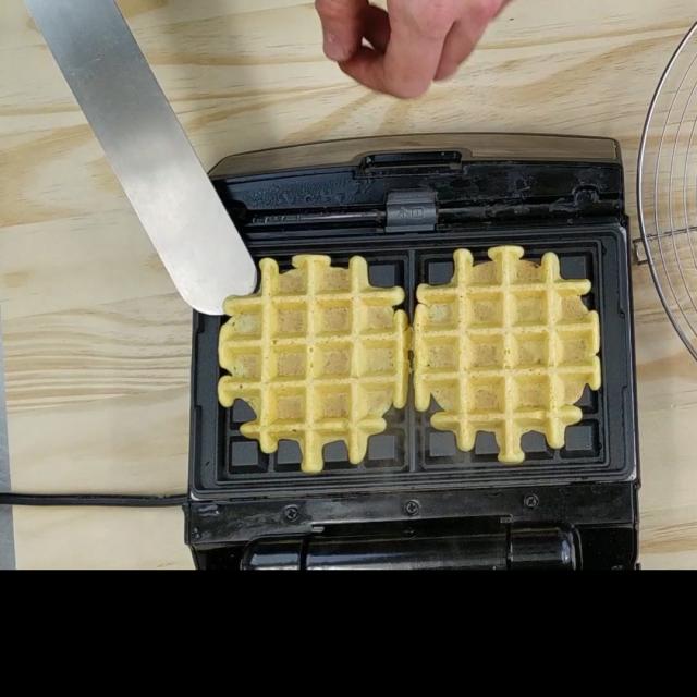 Tuto Gaufre De Pois Chiche Etape 3 Bis Realiser Les Gaufres