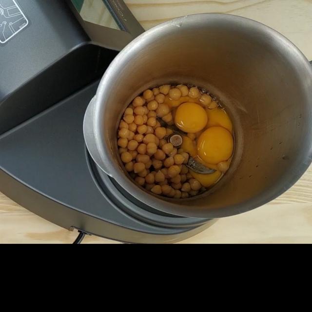 Tutoriel Gaufre De Pois Chiche Etape 1 Mixer Les Pois Chiche Avec Les Oeufs