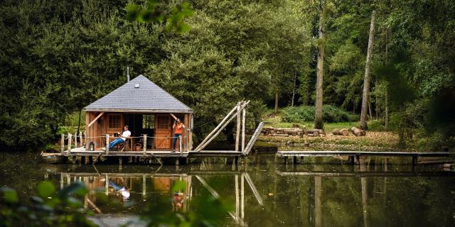 Cabane sur l'eau - Le Bois à Forcé