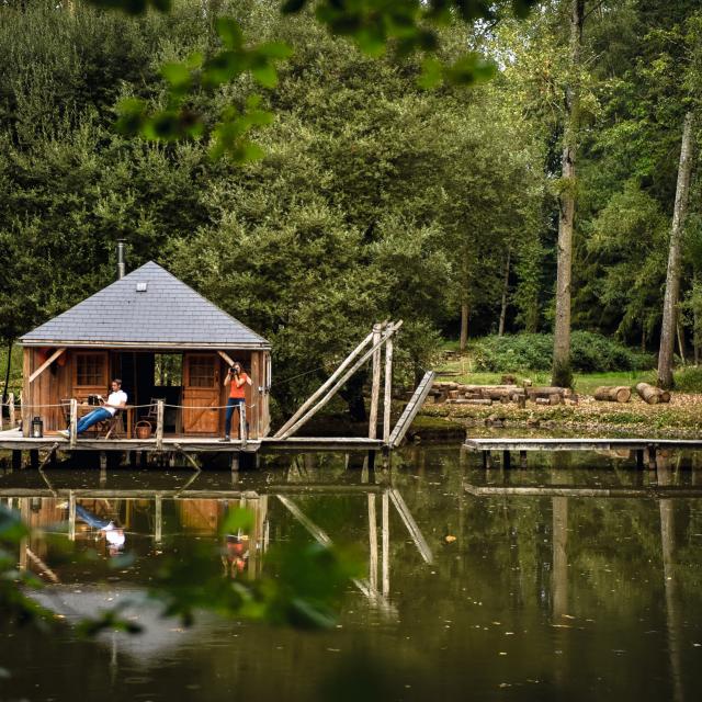 Cabane sur l'eau - Le Bois à Forcé