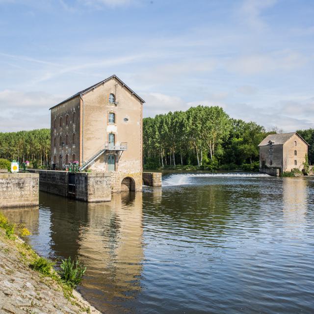 Les Bords De La Mayenne Sud Mayenne Saint Sulpice