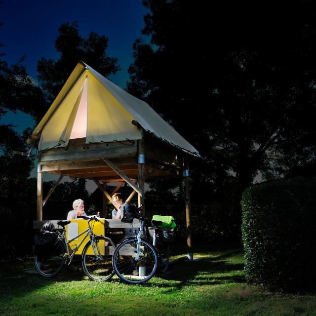 Tente Bivouac Saint Jean Sur Mayenne