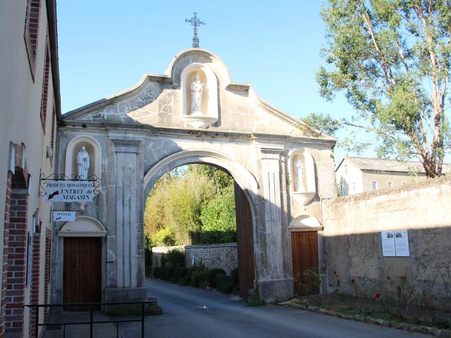 Abbaye D'entrammes - entrée