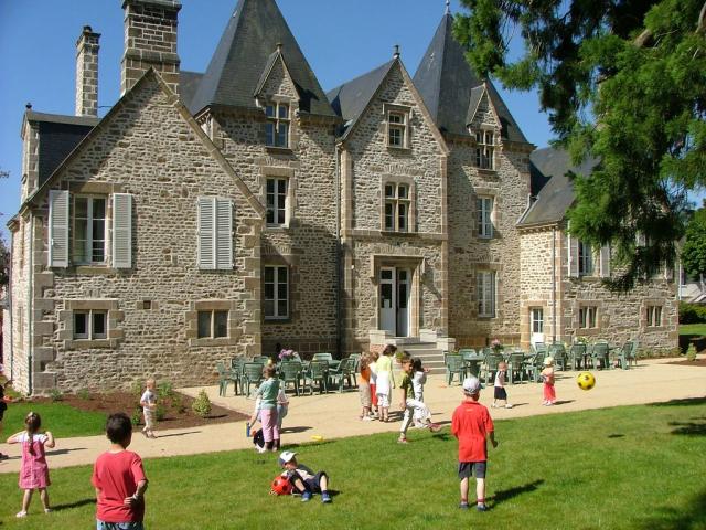 Château du bourg - Saint Denis de Gastines