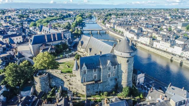 Vieux Château Laval vu du ciel