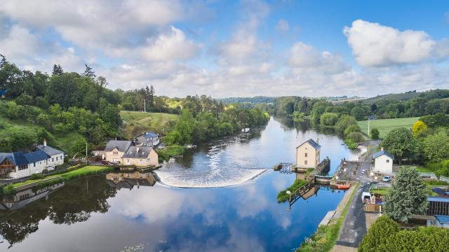 Ecluse De Neuville La Mayenne (riviere) Saint Sulpice Cp Alexandre Lamoureux 1920px