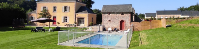 Logis du champs du meslier chailland mayenne piscine