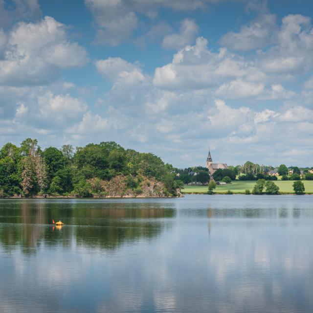 Lac de Haute Mayenne