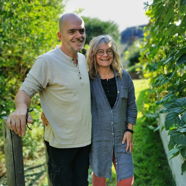 Portrait Bertrand Et Natie Bouflet La Maison Du Sureau à Soulgé Sur Ouette ©mayenne Tourisme