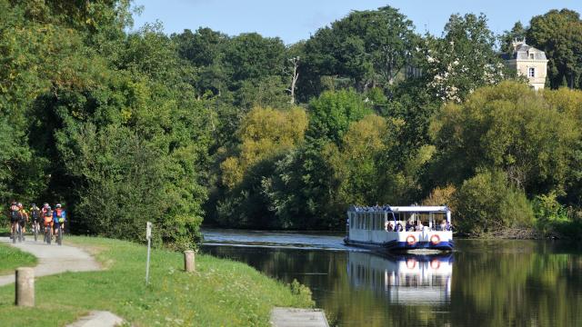 Ecluse De Fourmusson A Menil La Mayenne (riviere) Menil Cp Pascal Beltrami Mayenne Tourisme 1920px