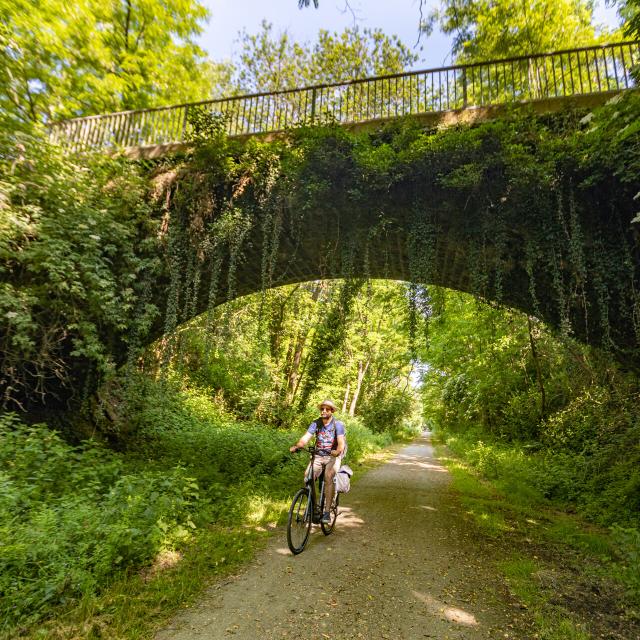 La Velo Francette Saint Fraimbault De Prieres Cp Clo Et Clem 1920px